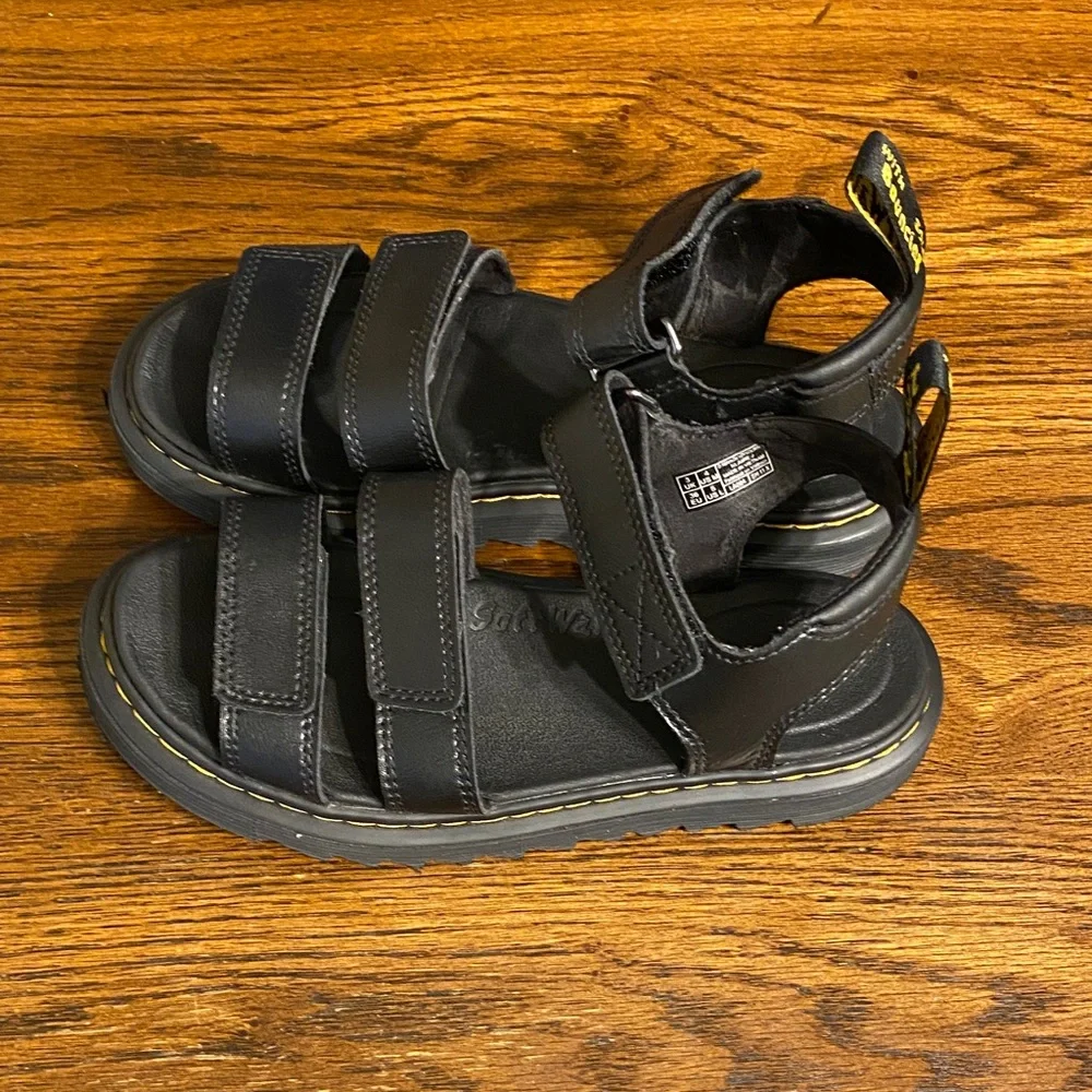 Dr. Martens Unisex Kids Sandals Black Size 4 US Youth 3 UK Women's 5 Hook Loop